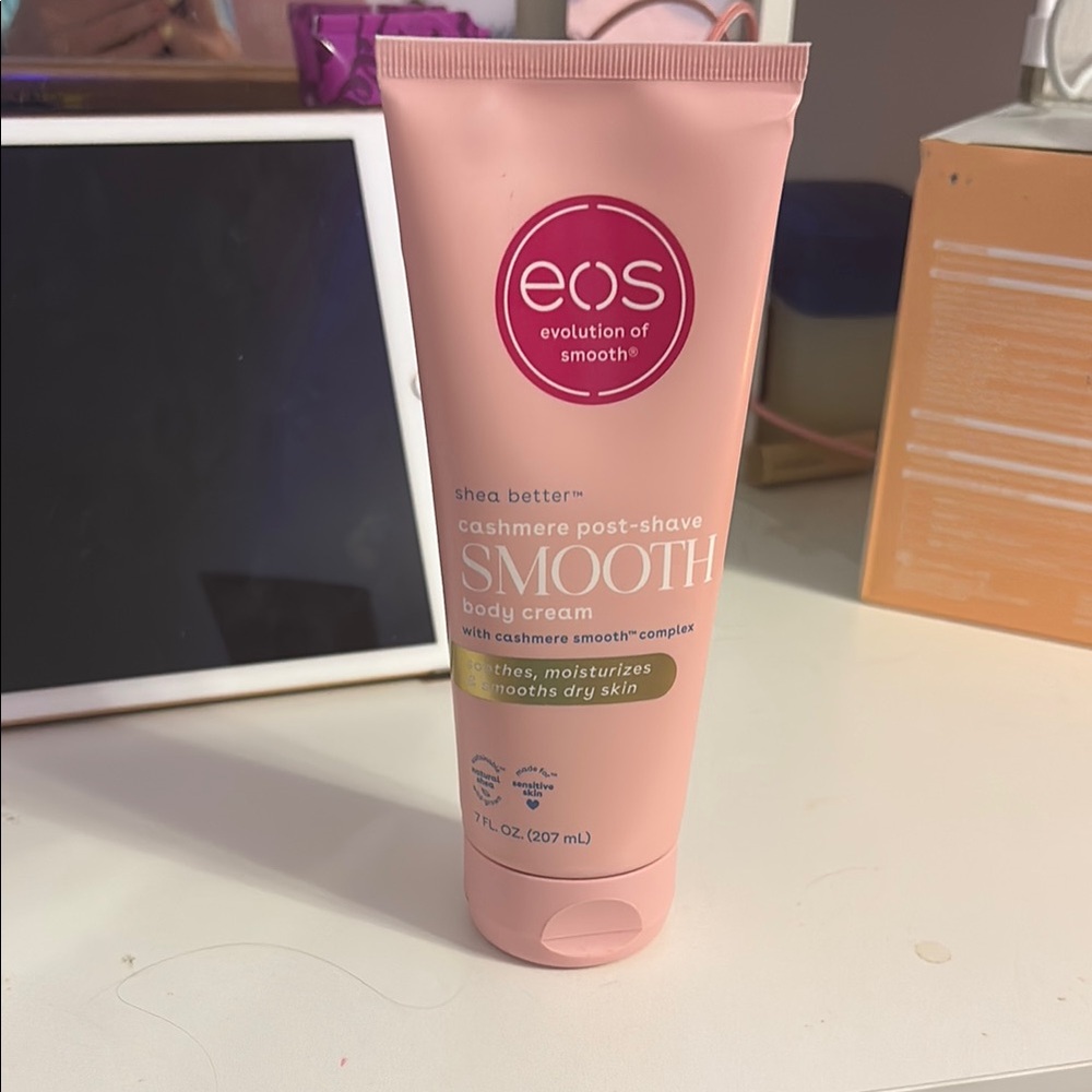 EOS Smooth Cashmere Body Cream
